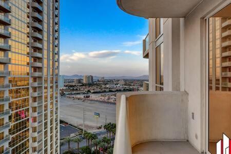 Mgm Signature-15-717 F1 Track & Strip View Balcony Las Vegas Luaran gambar